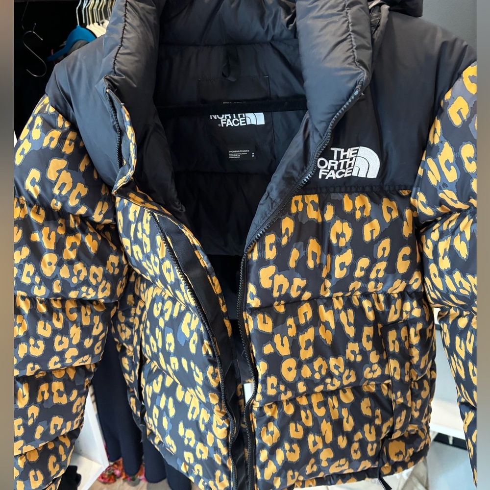 The North Face Leopard Print 1996 Retro Nuptse 700 Down Jacket